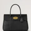Bayswater in Schwarz & Messing Kleine Tasche mit klassischer Narbung Mulberry Bayswater in Schwarz & Messing Kleine Tasche mit klassischer Narbung Mulberry