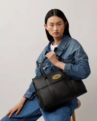 Bayswater in Schwarz & Messing Kleine Tasche mit klassischer Narbung Mulberry