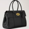 Bayswater in Schwarz & Messing Kleine Tasche mit klassischer Narbung Mulberry Bayswater in Schwarz & Messing Kleine Tasche mit klassischer Narbung Mulberry