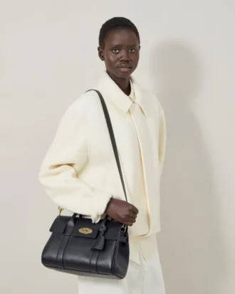 bayswater satchel in schwarz klein klassisches mulberry leder 2 330x413 - Bayswater Satchel in Schwarz, klein, klassisches Mulberry-Leder