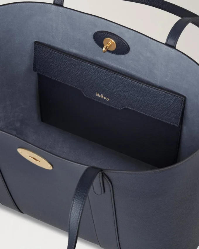 Bayswater Tote Night Sky & Poplin Blue Kleine klassische Narbung mit Kontrast Bayswater Tote Night Sky & Poplin Blue Kleine klassische Narbung mit Kontrast