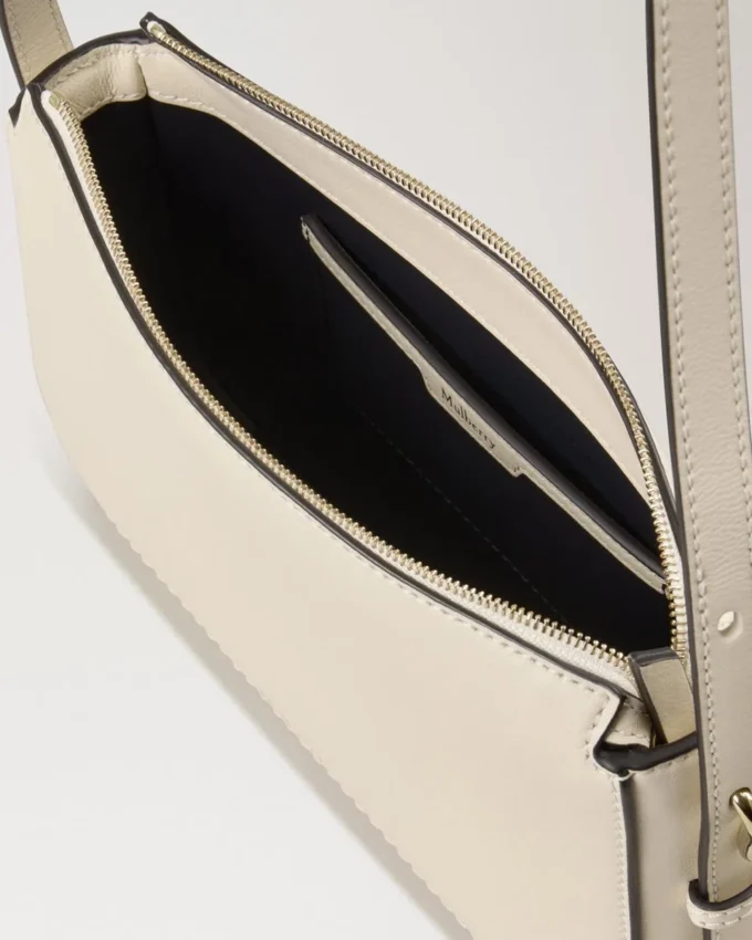 Clovelly Pouch Eggshell Micro Classic Grain Mini- & Micro-Taschen Clovelly Pouch Eggshell Micro Classic Grain Mini- & Micro-Taschen