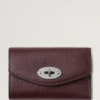 Darley gefaltete Mehrfach-Kartenbrieftasche Black Cherry Small Classic Grain Darley gefaltete Mehrfach-Kartenbrieftasche Black Cherry Small Classic Grain