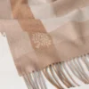 Decke aus kamelfarbener Merinowolle für Damen Decke aus kamelfarbener Merinowolle für Damen