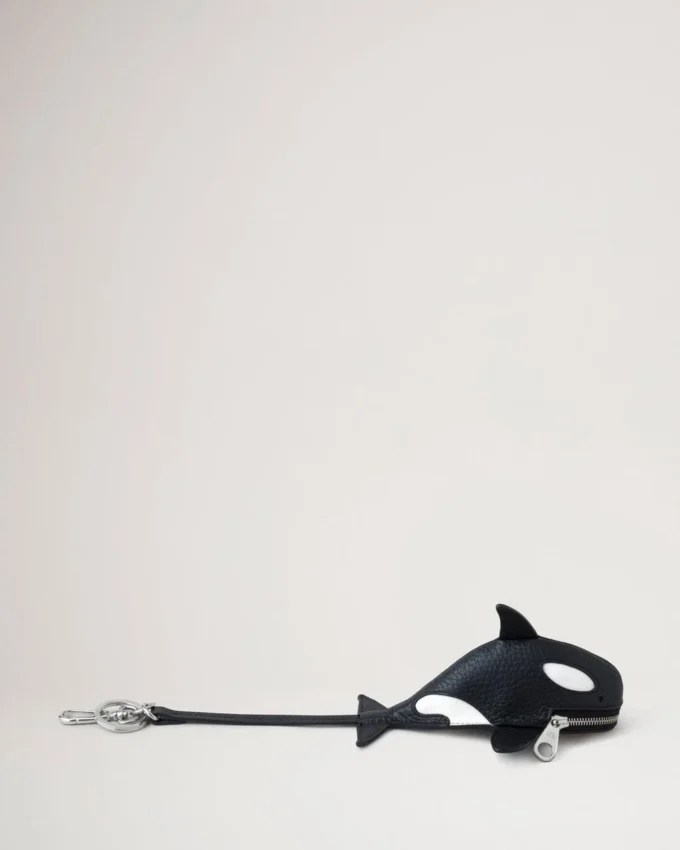 Etui-Schlüsselanhänger – Orca Schwarz & Weiß, Heavy Grain & klassische Mikronarbung Etui-Schlüsselanhänger – Orca Schwarz & Weiß, Heavy Grain & klassische Mikronarbung