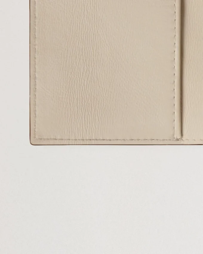 Gefaltete Mehrfach-Kartenbrieftasche Eggshell Micro Classic Grain