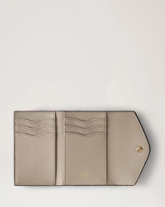 Gefaltete Mehrfach-Kartenbrieftasche Kaschmir Taupe Kleine klassische Narbung Gefaltete Mehrfach-Kartenbrieftasche Kaschmir Taupe Kleine klassische Narbung