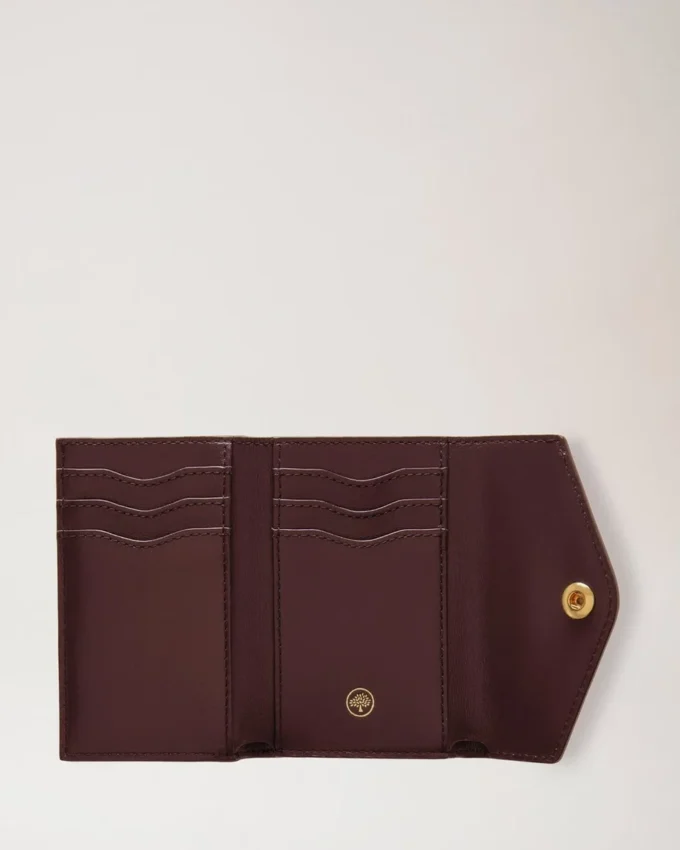 Gefaltete Mehrfach-Kartenbrieftasche, schwarz, klein, klassisches Narbenmuster Gefaltete Mehrfach-Kartenbrieftasche, schwarz, klein, klassisches Narbenmuster