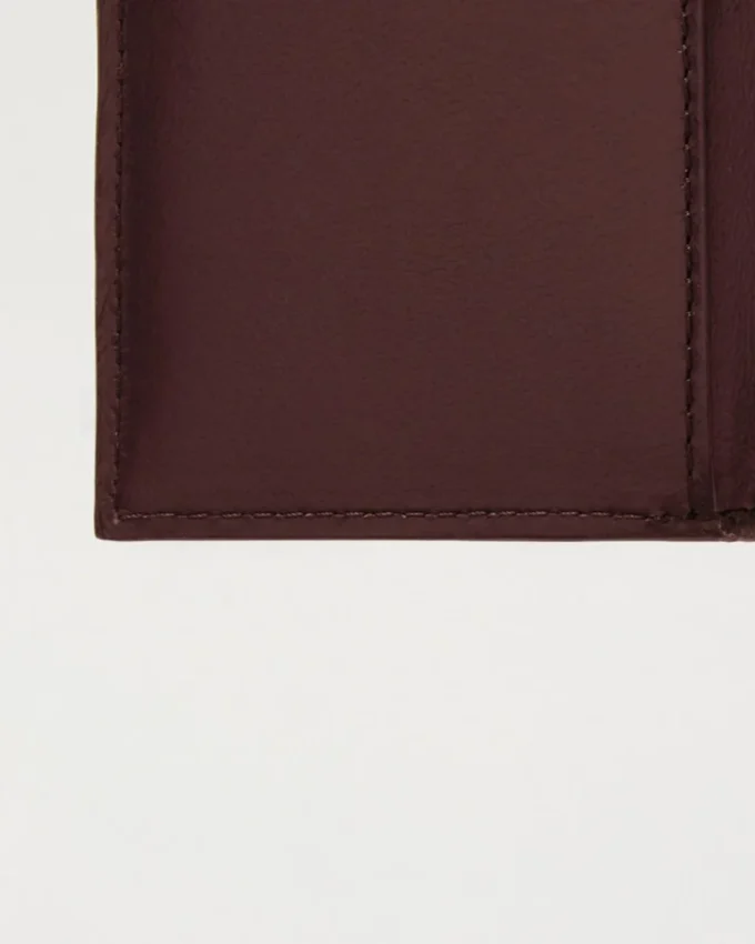 Gefaltete Mehrfach-Kartenbrieftasche, schwarz, klein, klassisches Narbenmuster Gefaltete Mehrfach-Kartenbrieftasche, schwarz, klein, klassisches Narbenmuster