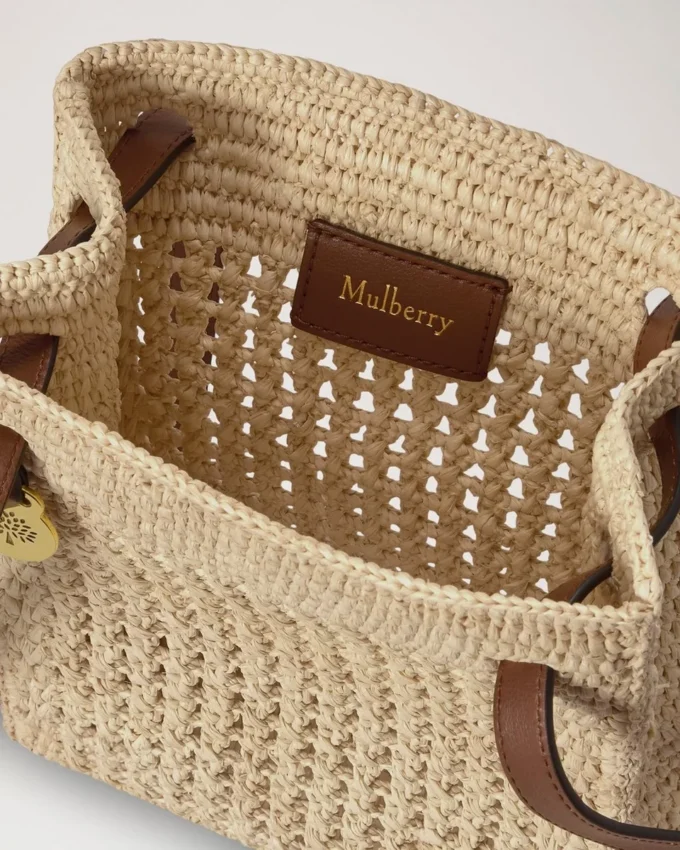 Gehäkelte Umhängetasche aus natürlicher Raffia – Sommerkollektion