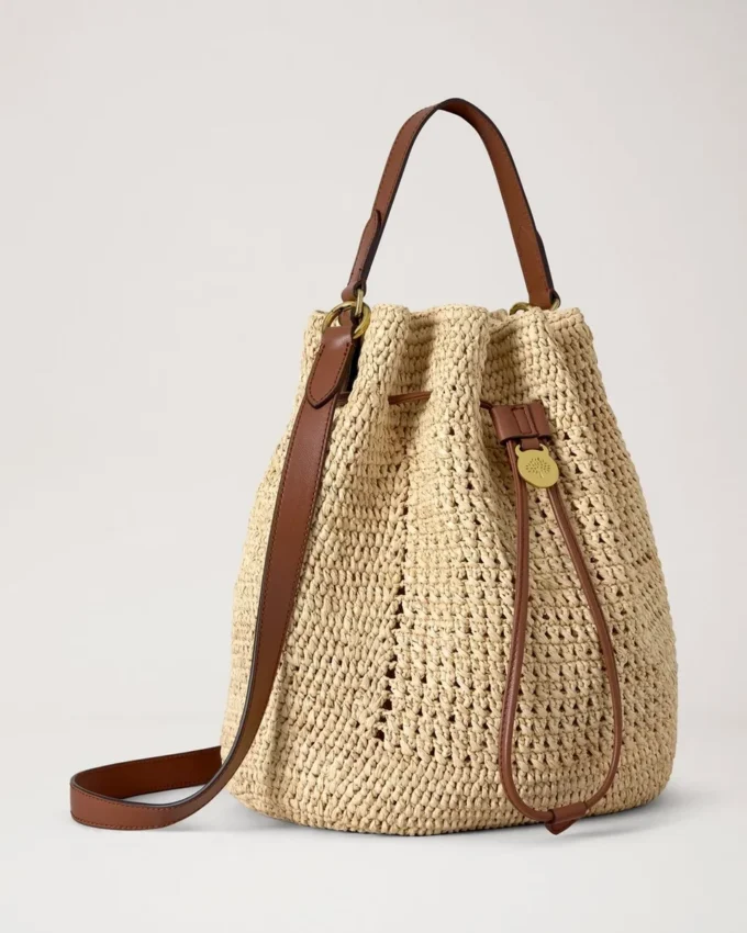 Häkel-Beuteltasche aus natürlicher Häkel-Raffia – Sommerkollektion