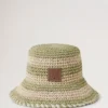 Horizontal gestreifter Bucket Hat aus leinengrünem Papierraffia Horizontal gestreifter Bucket Hat aus leinengrünem Papierraffia