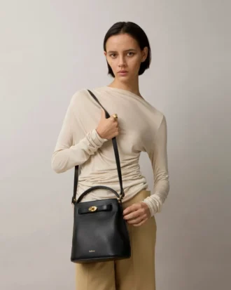 Islington Bucket Schwarz Small Classic Grain Damen
