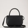 Kleine Amberley-Handtasche mit Tragegriff, schwarzes, geschmeidiges Glattleder Kleine Amberley-Handtasche mit Tragegriff, schwarzes, geschmeidiges Glattleder