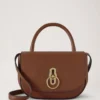 Kleine Amberley-Tasche mit Tragegriff aus geschmeidigem, glattem Eichenleder Kleine Amberley-Tasche mit Tragegriff aus geschmeidigem, glattem Eichenleder