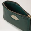 Kleine Münztasche mit Reißverschluss und Mulberry-Plakette, Mulberry Green, klein, klassisches Narbungsmuster Kleine Münztasche mit Reißverschluss und Mulberry-Plakette, Mulberry Green, klein, klassisches Narbungsmuster