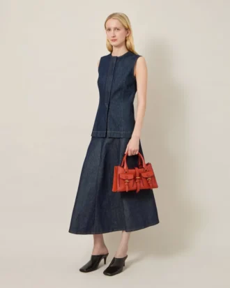 Kleine Roxanne in Korallenorange, kleine klassische Narbung – die Occasionwear-Edition
