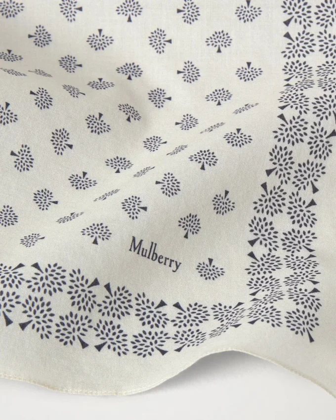 Kleiner quadratischer Schal – Mulberry Tree Eggshell Cotton Kleiner quadratischer Schal – Mulberry Tree Eggshell Cotton