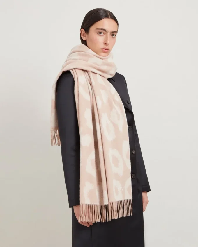 Leoparden-Merinowollschal in Maple & Ecru Merino Wool Leoparden-Merinowollschal in Maple & Ecru Merino Wool