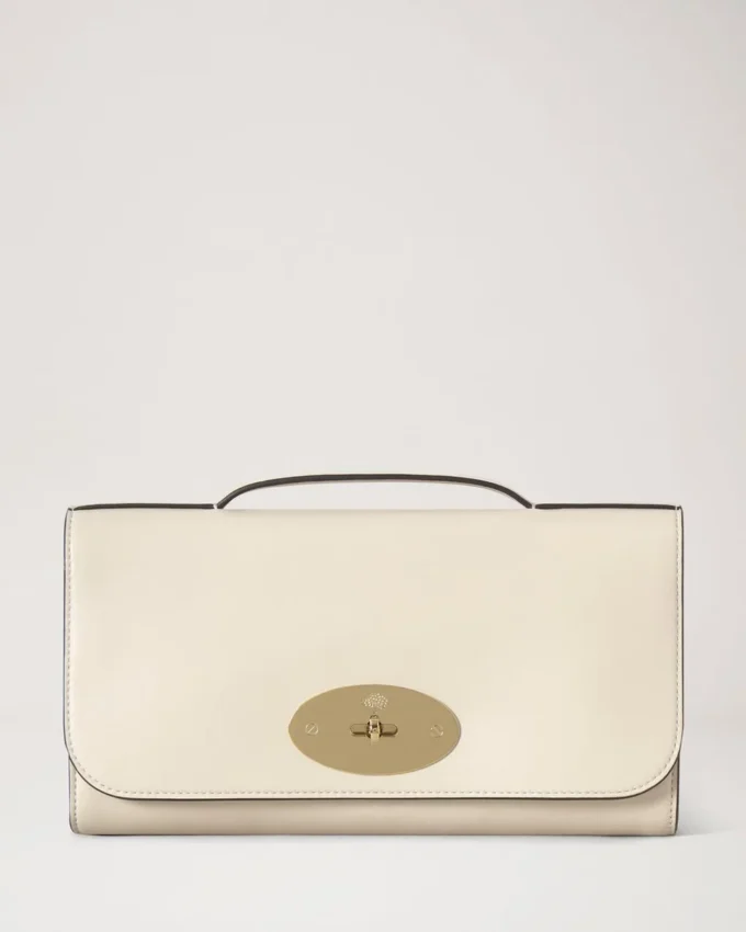 Lily Clutch in Eierschalenfarbe, butterweiches Nappaleder, Damen