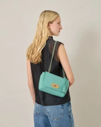 Lily Marina Blue Heavy Grain – Die Auswahl für festliche Anlässe
