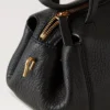 Meadow Kleine Umhängetasche Schwarz Naturnarbe Mini- & Micro-Taschen Meadow Kleine Umhängetasche Schwarz Naturnarbe Mini- & Micro-Taschen