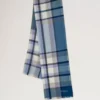 Mega Check Schal aus Popeline in Blau und Ecru, Kaschmirmischung Mega Check Schal aus Popeline in Blau und Ecru, Kaschmirmischung