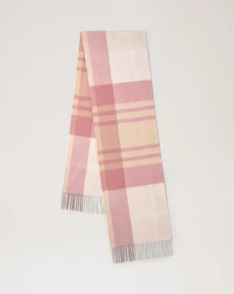 Merinowollschal mit kleinem Karomuster in Rosa, „Scrumpy & Crumpet“ Merinowollschal mit kleinem Karomuster in Rosa, „Scrumpy & Crumpet“