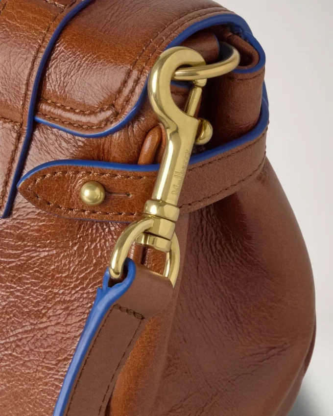 Mini Alexa Eiche & Pigmentblau Glattes, glänzendes Leder Mini Alexa Eiche & Pigmentblau Glattes, glänzendes Leder