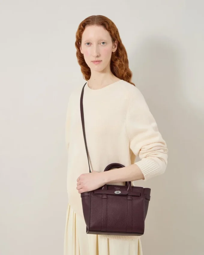 Mini Zipped Bayswater Black Cherry Small Classic Grain Mini Zipped Bayswater Black Cherry Small Classic Grain
