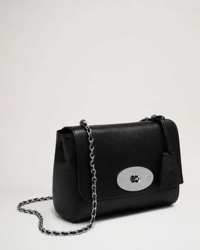Mulberry Lily aus schwarzem, glänzendem Ziegenleder mit silberfarbenen Details Mulberry Lily aus schwarzem, glänzendem Ziegenleder mit silberfarbenen Details