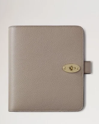 Postman’s Lock Agenda Cashmere Taupe Small Classic Grain Postman’s Lock Agenda Cashmere Taupe Small Classic Grain