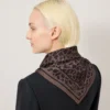 Quadratischer Schal – Leopard Ebony Seidentwill für Damen Quadratischer Schal – Leopard Ebony Seidentwill für Damen
