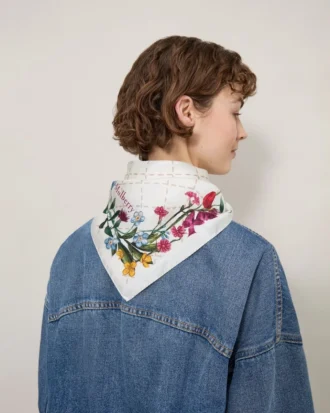 Quadratischer Schal – Wild Floral Eggshell Seidentwill für Damen