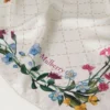 Quadratischer Schal – Wild Floral Eggshell Seidentwill für Damen Quadratischer Schal – Wild Floral Eggshell Seidentwill für Damen
