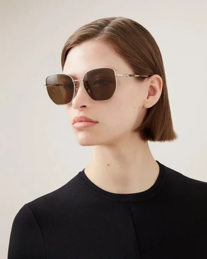 Rosie Sonnenbrille aus Gold- und braunem Metall mit Bio-Nylon-Gläsern Rosie Sonnenbrille aus Gold- und braunem Metall mit Bio-Nylon-Gläsern