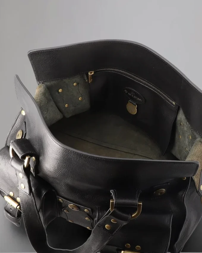 Roxanne Gebrauchte schwarze, natürlich pflanzlich gegerbte Taschen Roxanne Gebrauchte schwarze, natürlich pflanzlich gegerbte Taschen