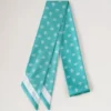 Schmaler Schal – Mulberry, marineblau, recyceltes Polyester Schmaler Schal – Mulberry, marineblau, recyceltes Polyester