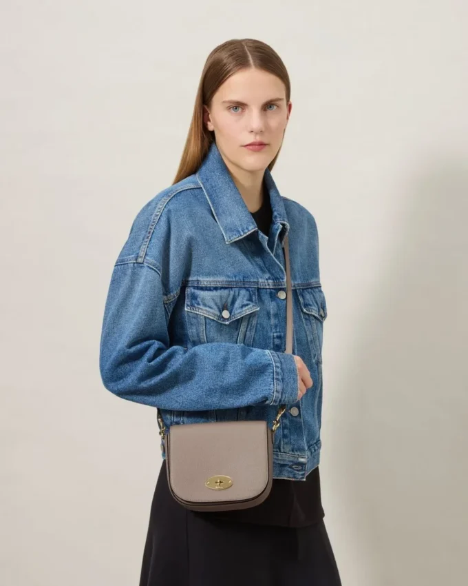 Small Darley-Tasche Kaschmir Taupe Kleine klassische Narbung