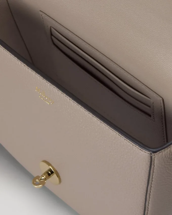 Small Darley-Tasche Kaschmir Taupe Kleine klassische Narbung