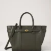 Small Zipped Bayswater in Juniper Green, kleine klassische Narbung Small Zipped Bayswater in Juniper Green, kleine klassische Narbung