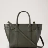 Small Zipped Bayswater in Juniper Green, kleine klassische Narbung Small Zipped Bayswater in Juniper Green, kleine klassische Narbung