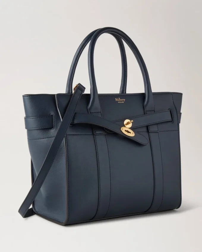 Small Zipped Bayswater „Night Sky“ in klassischer Narbung