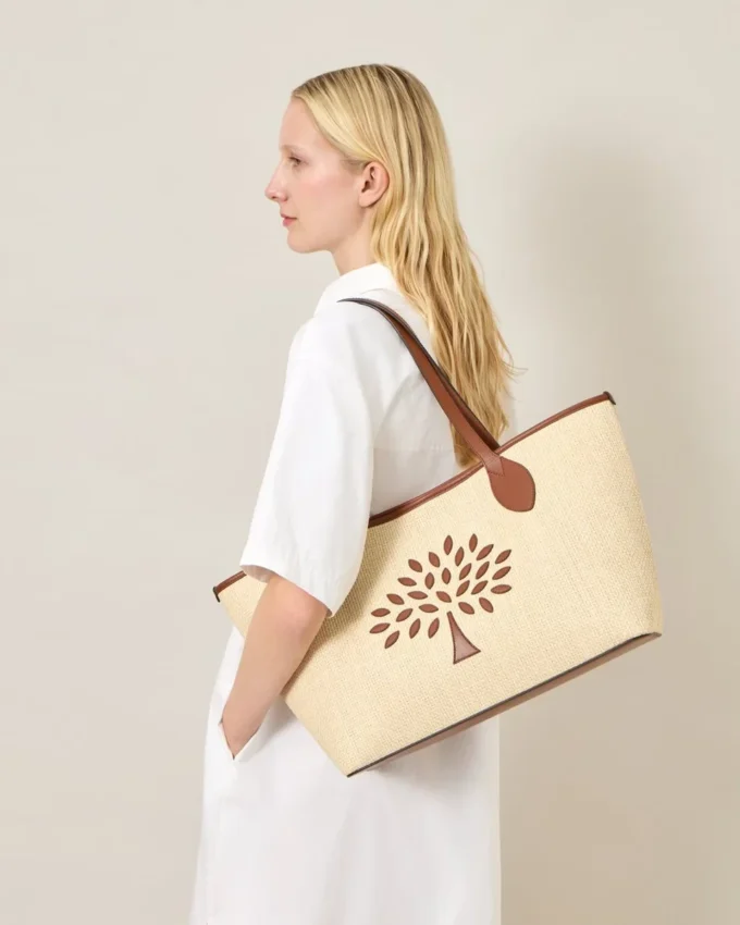 Tree Tote – Raffia Ecru & Bright Oak Raffia & Lederbesatz Tree Tote – Raffia Ecru & Bright Oak Raffia & Lederbesatz