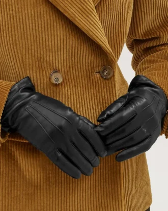 Weiche Nappa-Handschuhe Schwarze Schals und Mützen aus glattem Nappa Weiche Nappa-Handschuhe Schwarze Schals und Mützen aus glattem Nappa